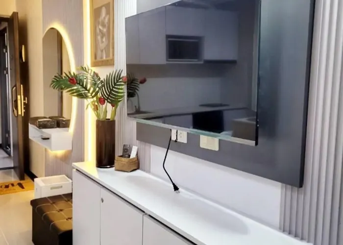 Anna's Dwelling *